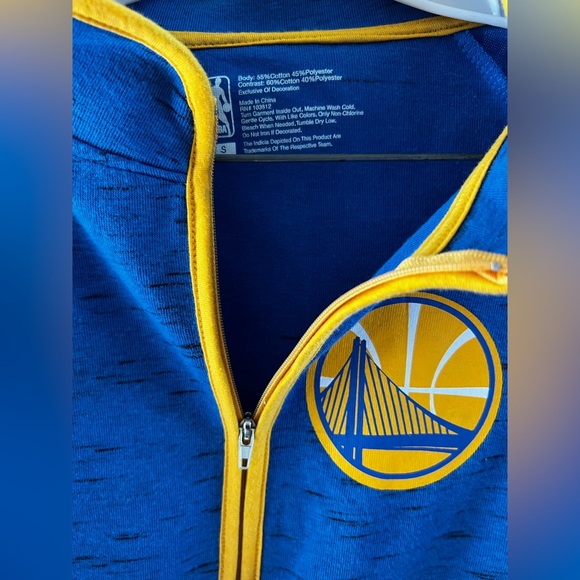 CLEARANCE Women’s Small Golden State Warriors Half Zip Long Sleeve Shirt! - Picture 5 of 9